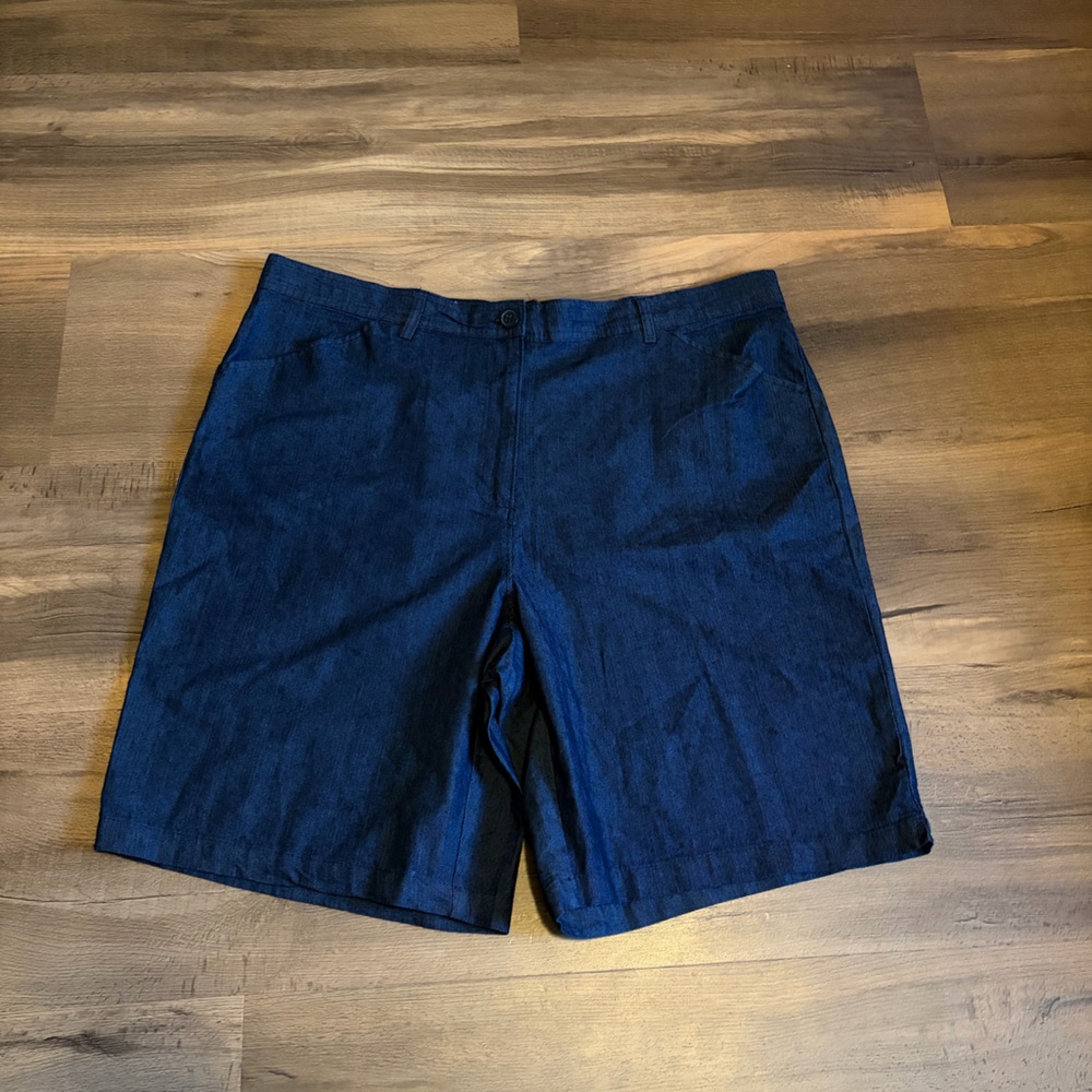 White Stag Navy Blue Women’s Bike Shorts Size 18